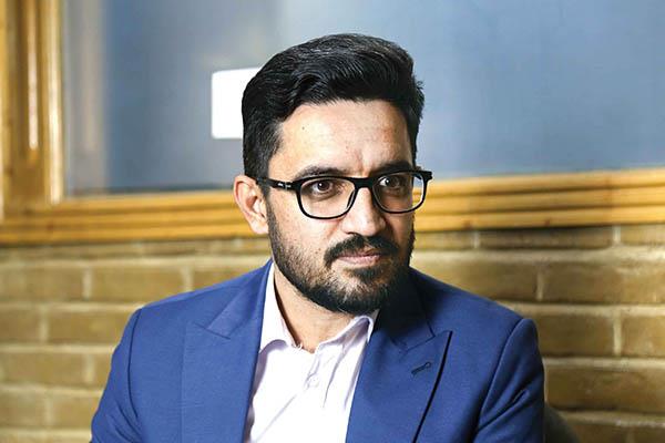 قصه‌گویی سنتی، ابزارهای هوش مصنوعی