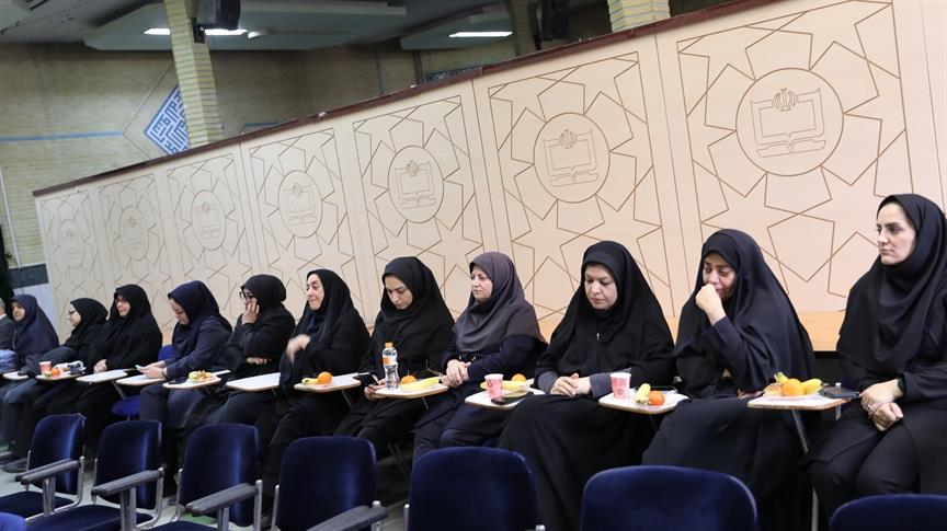 نشست هم‌اندیشی همکاران دفتر انتشارات و فناوری آموزشی با حضور معاون وزیر و رئیس سازمان پژوهش و برنامه‌ریزی