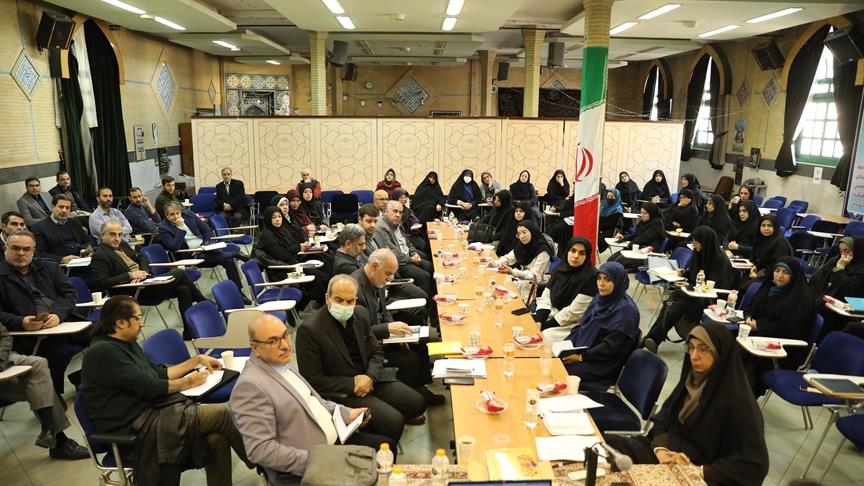 نشست بازتعریف نقش معلم، دانش‌آموز و مدرسه در عصر هوش مصنوعی