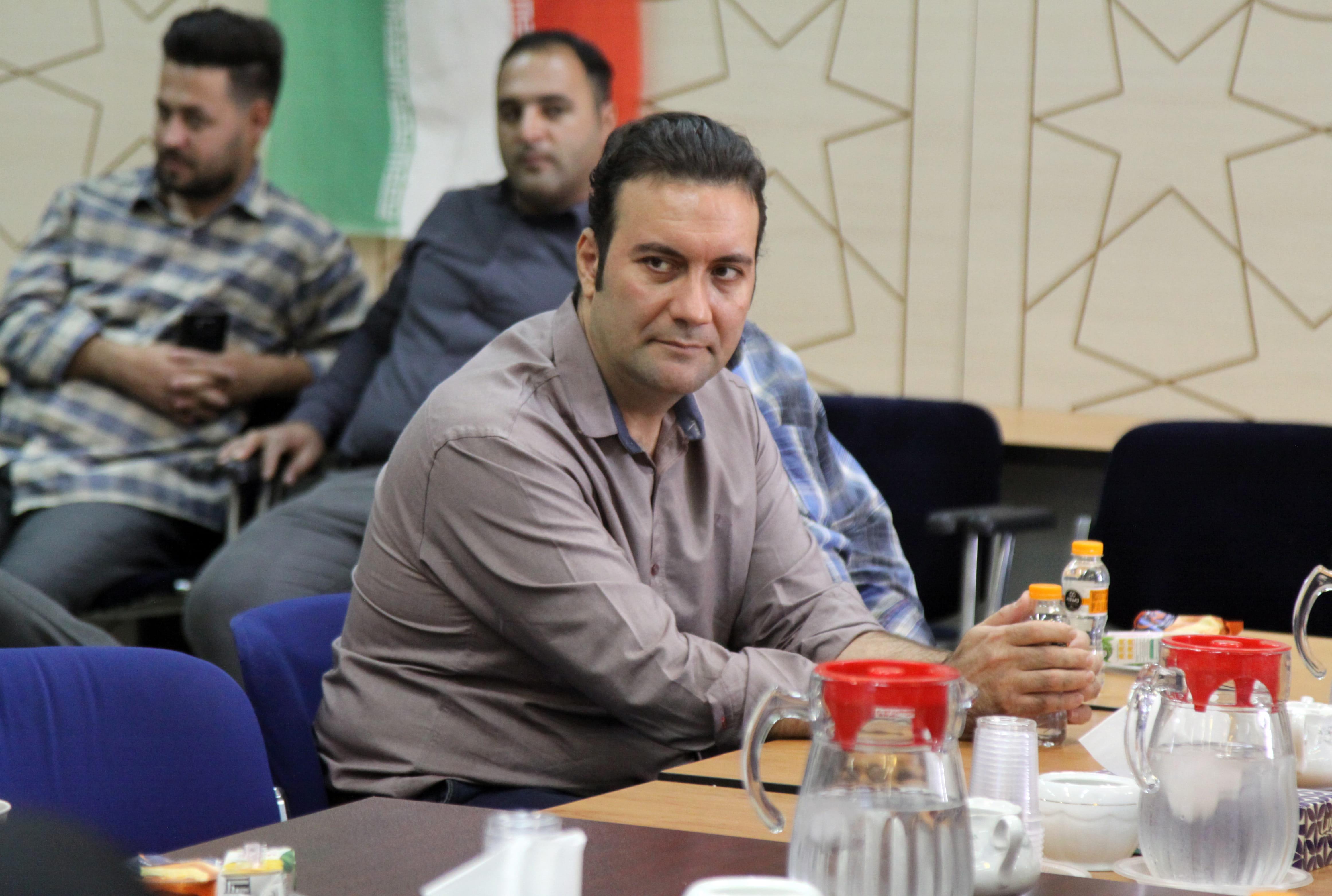 نشست مدیرکل دفتر انتشارات و فناوری آموزشی با همکاران معاونت مجلات رشد